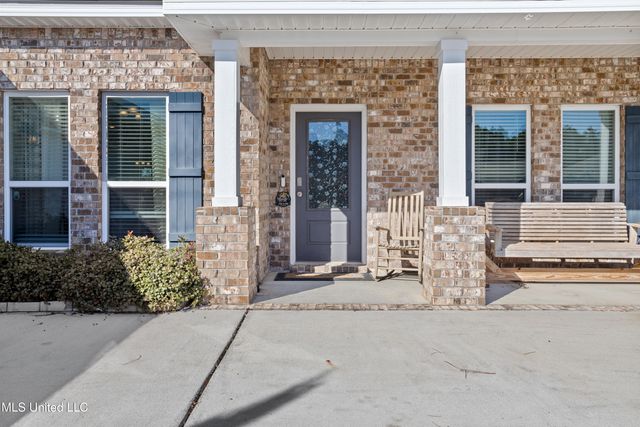 6448 Chickory Way, Ocean Springs, MS 39564