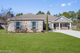 6448 Chickory Way, Ocean Springs, MS 39564