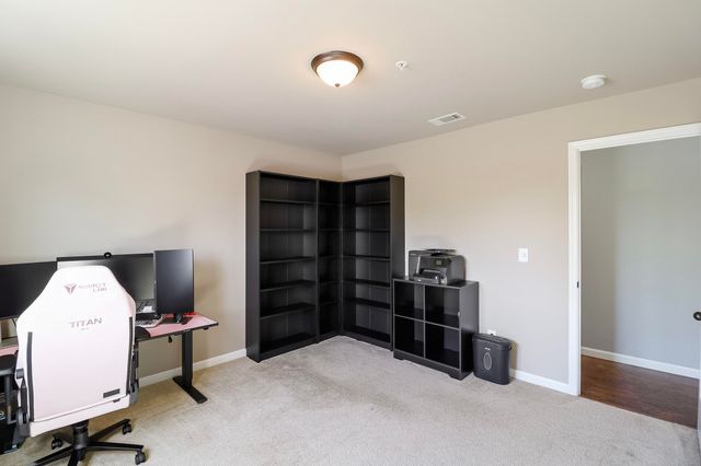 3297 Bridgewater Court, Redding, CA 96003