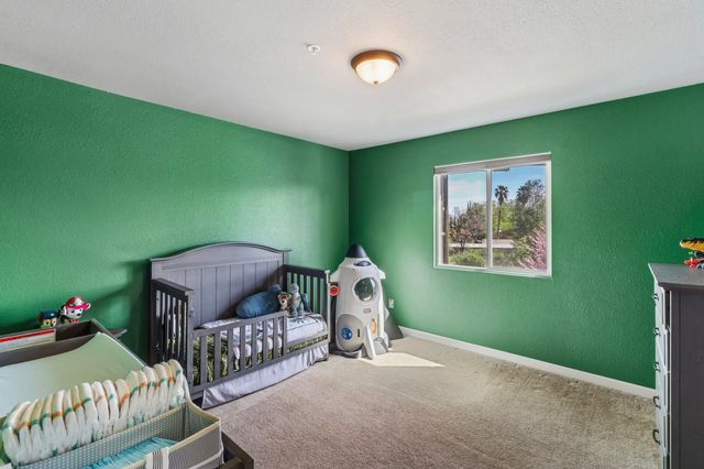 3297 Bridgewater Court, Redding, CA 96003