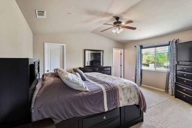 3297 Bridgewater Court, Redding, CA 96003