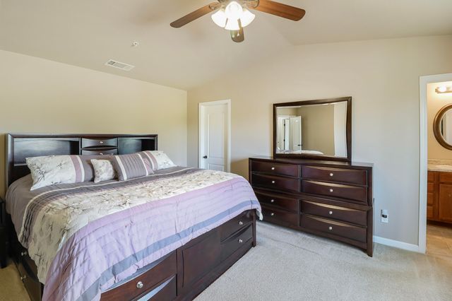 3297 Bridgewater Court, Redding, CA 96003