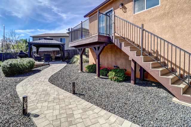 3297 Bridgewater Court, Redding, CA 96003