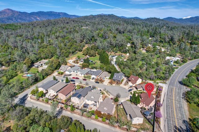 3297 Bridgewater Court, Redding, CA 96003