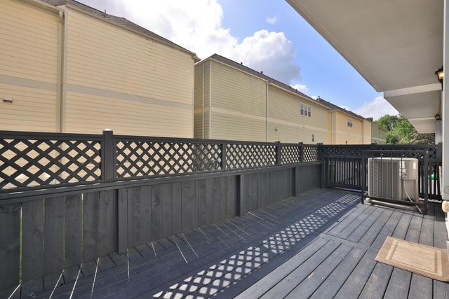 1244 W 23rd Street, Houston, TX 77008