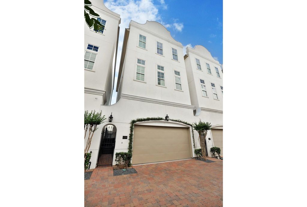 1244 W 23rd Street, Houston, TX 77008