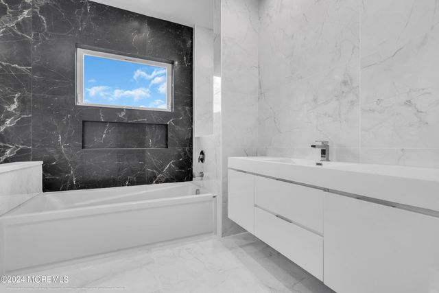 1005 BAL HARBOR Drive, Toms River, NJ 08755