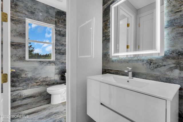 1005 BAL HARBOR Drive, Toms River, NJ 08755