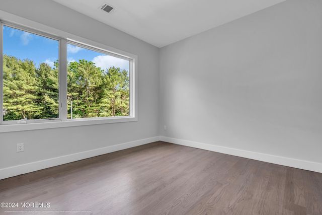 1005 BAL HARBOR Drive, Toms River, NJ 08755