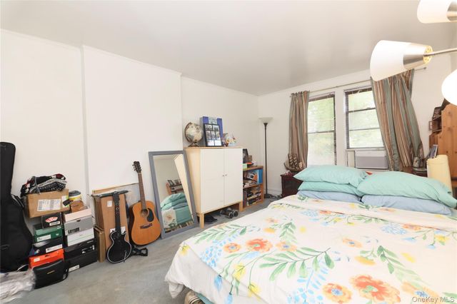 2555 Westervelt Avenue, Bronx, NY 10469