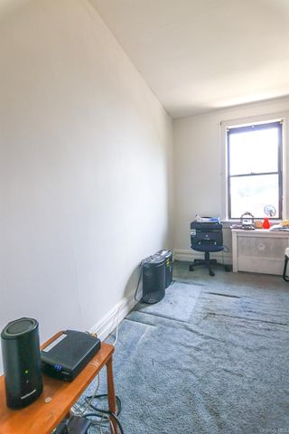 2555 Westervelt Avenue, Bronx, NY 10469