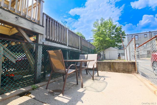 2555 Westervelt Avenue, Bronx, NY 10469