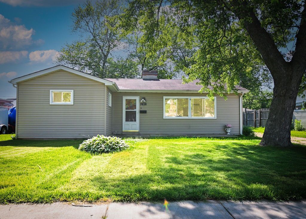 7828 Chestnut Avenue, Hammond, IN 46324