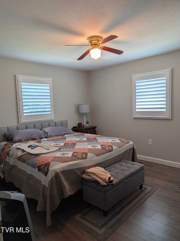 221 Oneida Court, Kingsport, TN 37664