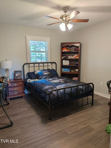 221 Oneida Court, Kingsport, TN 37664
