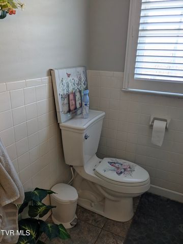 221 Oneida Court, Kingsport, TN 37664
