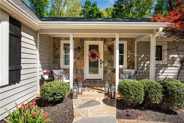 120 Boxelder Lane, Roswell, GA 30076