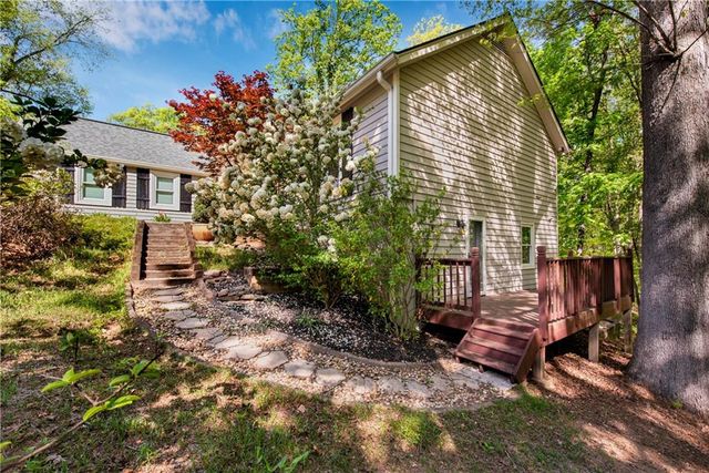 120 Boxelder Lane, Roswell, GA 30076