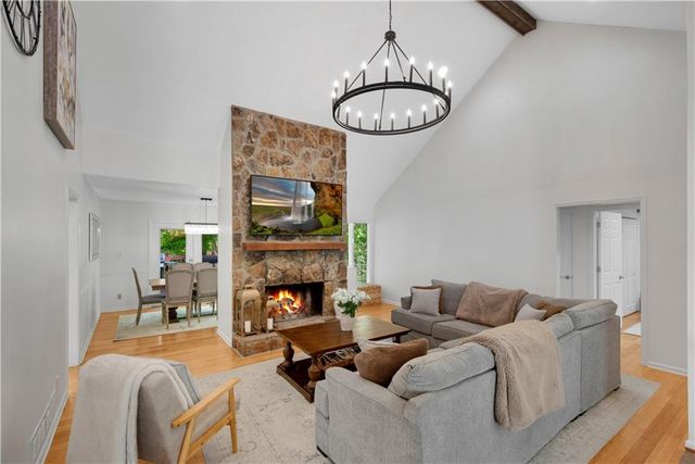 120 Boxelder Lane, Roswell, GA 30076