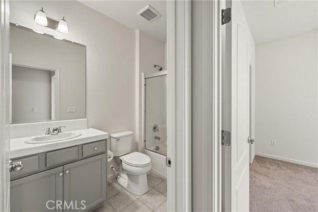 737 Betten, Los Banos, CA 93635