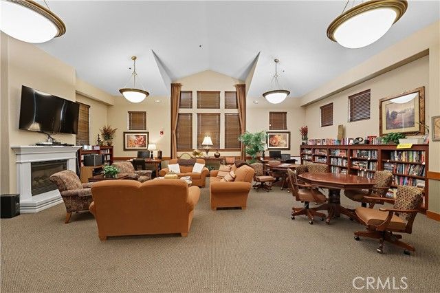 737 Betten, Los Banos, CA 93635