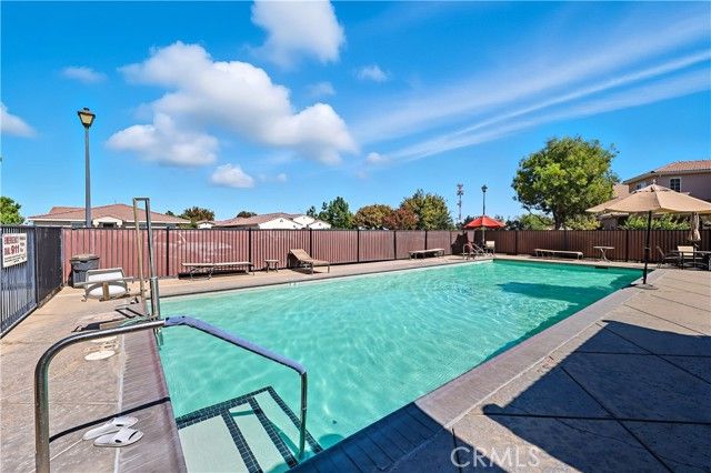 737 Betten, Los Banos, CA 93635