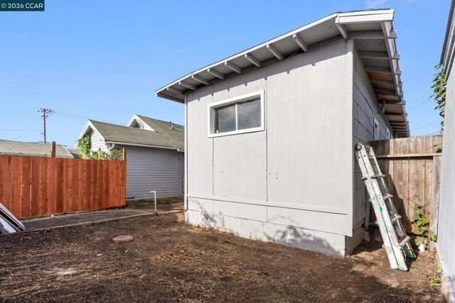 2612 2612 75Th Ave, Oakland, CA 94605