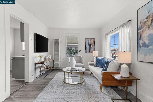 2612 2612 75Th Ave, Oakland, CA 94605