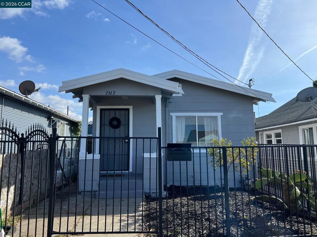 2612 2612 75Th Ave, Oakland, CA 94605
