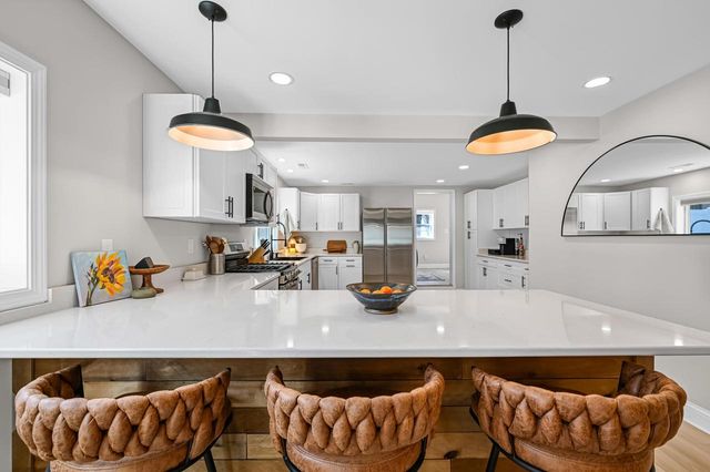 W145 Hilltop ROAD, Genoa City, WI 53128