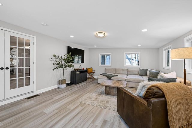 W145 Hilltop ROAD, Genoa City, WI 53128