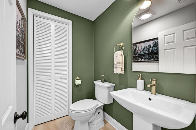 W145 Hilltop ROAD, Genoa City, WI 53128