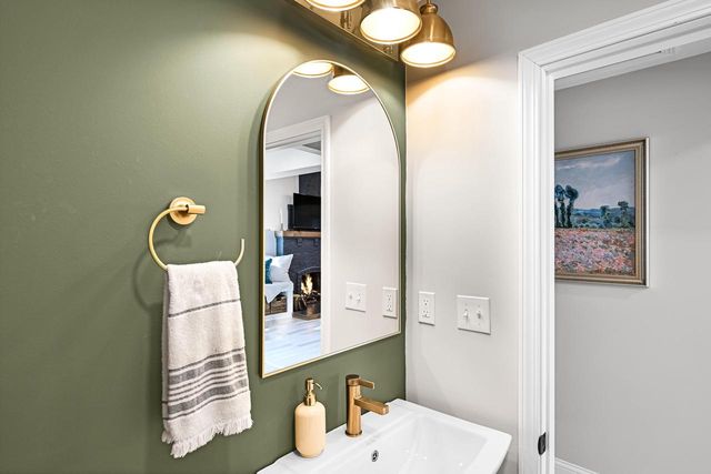 W145 Hilltop ROAD, Genoa City, WI 53128