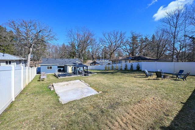 W145 Hilltop ROAD, Genoa City, WI 53128