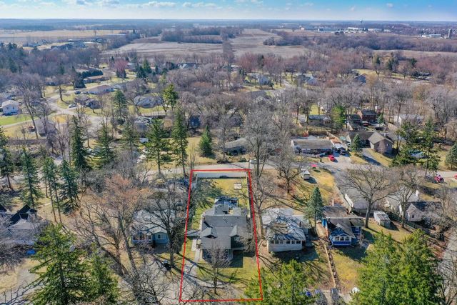 W145 Hilltop ROAD, Genoa City, WI 53128