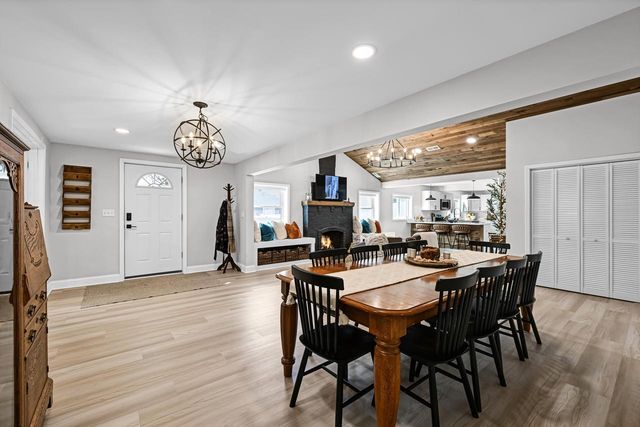 W145 Hilltop ROAD, Genoa City, WI 53128