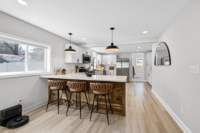 W145 Hilltop ROAD, Genoa City, WI 53128