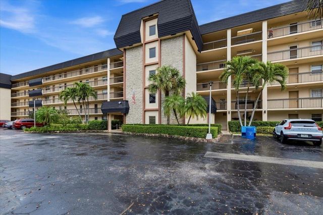 5340 NW 2nd Avenue 323, Boca Raton, FL 33487