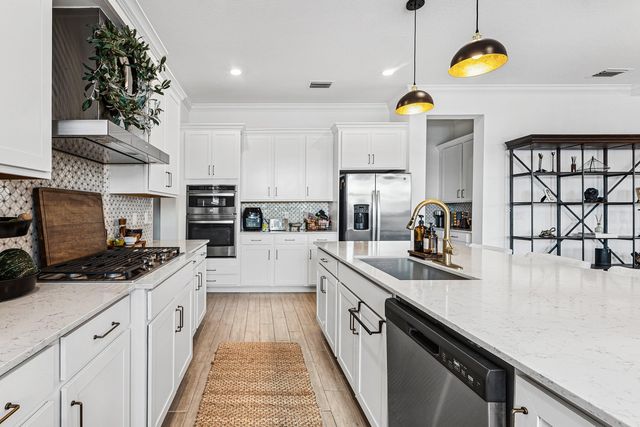 923 Hookline Circle, Loxahatchee, FL 33470