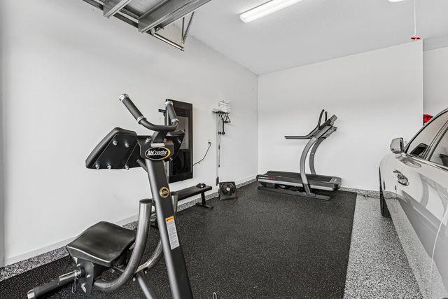 923 Hookline Circle, Loxahatchee, FL 33470