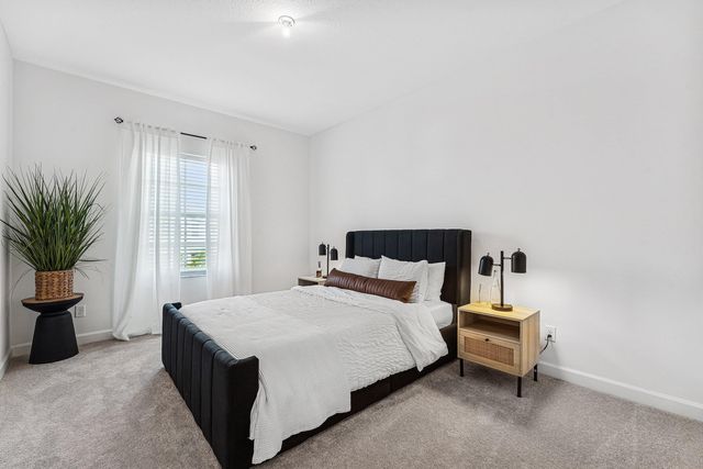 923 Hookline Circle, Loxahatchee, FL 33470