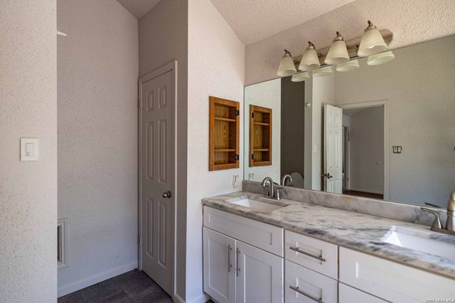 7307 SILENT SPG, San Antonio, TX 78250