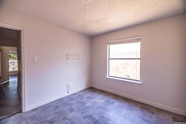 7307 SILENT SPG, San Antonio, TX 78250