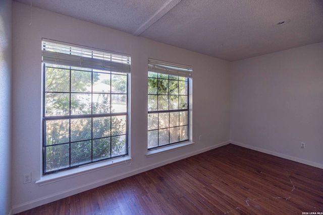 7307 SILENT SPG, San Antonio, TX 78250