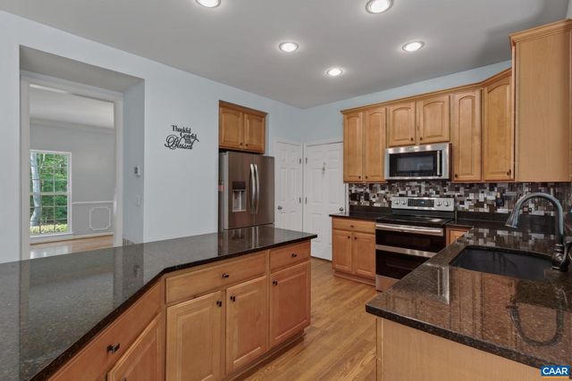 504 WILLOW RIDGE RD, Troy, VA 22974