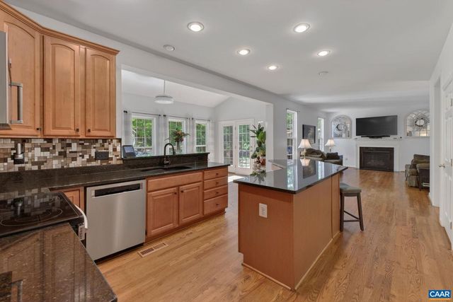 504 WILLOW RIDGE RD, Troy, VA 22974