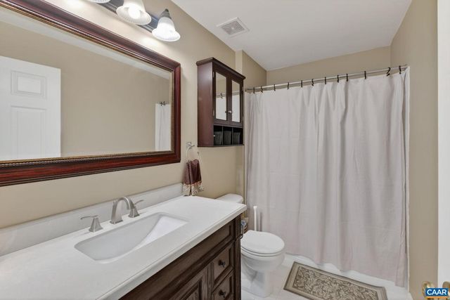 504 WILLOW RIDGE RD, Troy, VA 22974