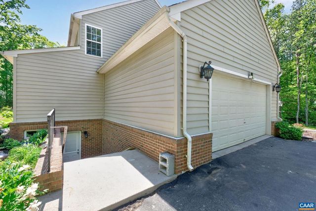 504 WILLOW RIDGE RD, Troy, VA 22974