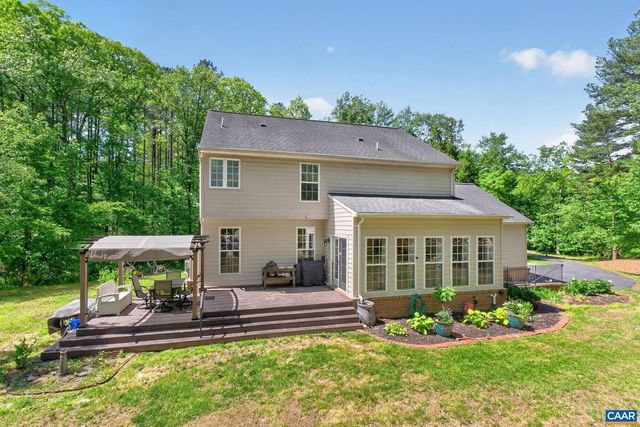504 WILLOW RIDGE RD, Troy, VA 22974