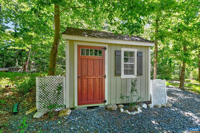 504 WILLOW RIDGE RD, Troy, VA 22974